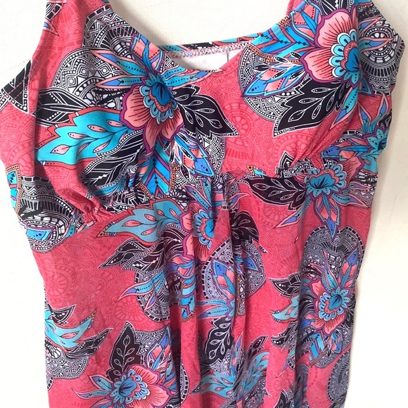 Croft & Barrow Floral Swim Tankini. Size 6 - Picture 7 of 8